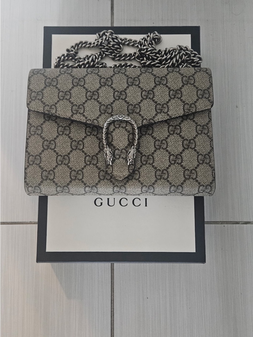 Gucci Beige GG Supreme Dionysus Shoulder Bag with Silver Chain